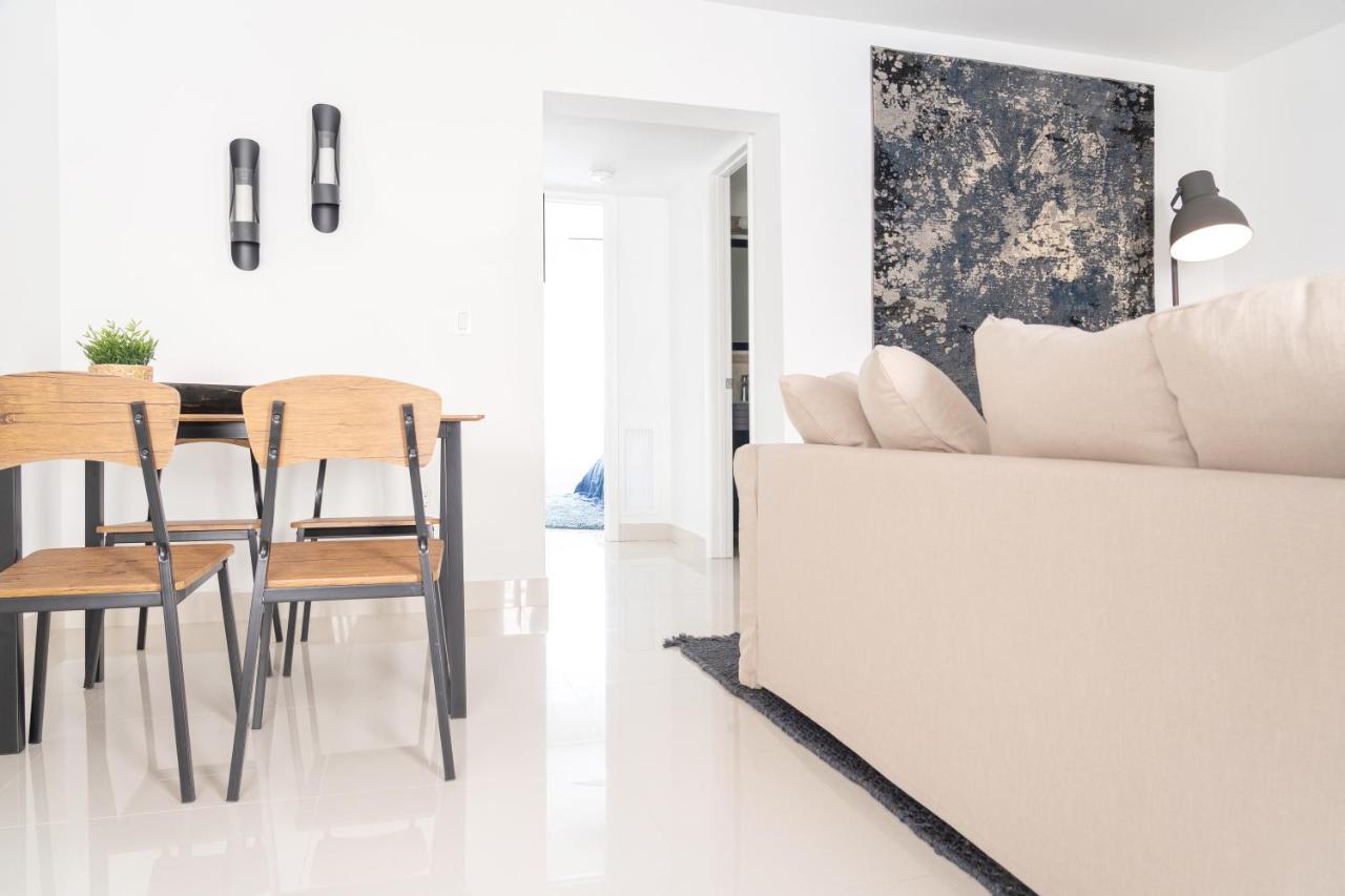 Miami Beach Apartments Exterior photo